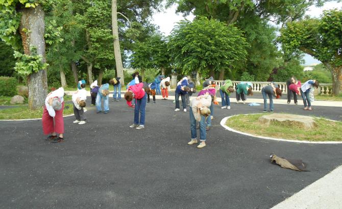 Qi Gong dans la Parc de la Comberie Migné-Auxances